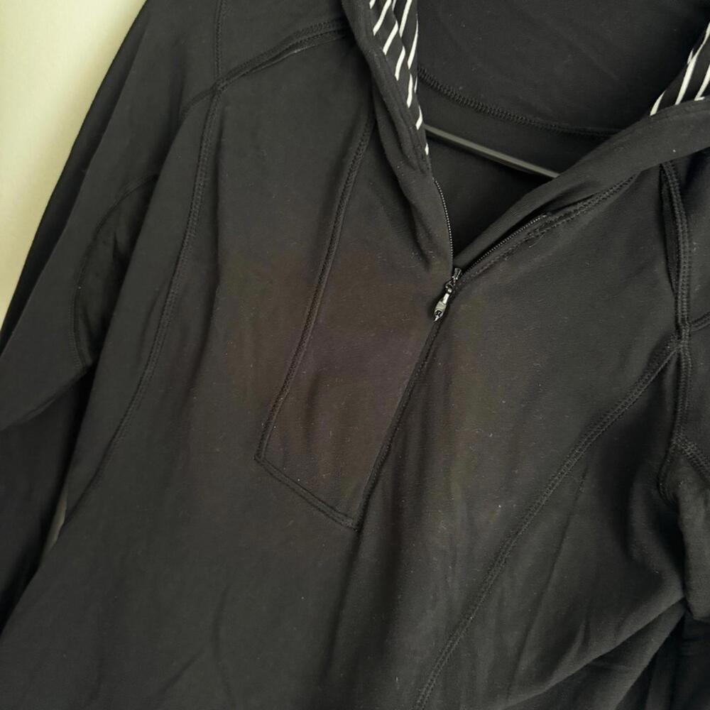 1 🖤 Lululemon Think Fast Pullover - Black / Parallel Stripe Black White - Picture 8 of 9